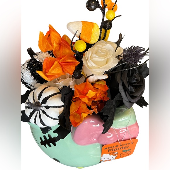 Hello Kitty Clearance Price is Firm! Halloween Spooky Silk Floral Planter - Picture 3 of 10